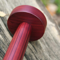 Soporte de madera para casco - Imagen 3