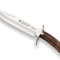 CUCHILLO DE CAZADOR CON PUÑO DE ASTA DE CIERVO Y HOJA DE 20,5 CM.