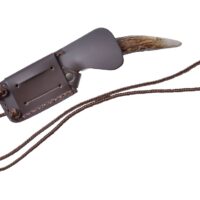 CUCHILLO DE MONTE PARA CUELLO COLGANTE PUÑO EN ASTA DE CIERVO Y HOJA DE 7,5 CM - Imagen 3